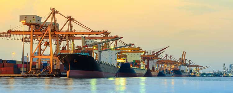 Requisiti e caratteristiche dei riduttori per cantieri navali e porto