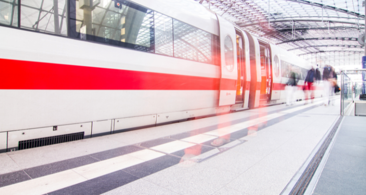 Reductores para el Sector Ferroviario: Soluciones a Medida para Ejes de Trenes